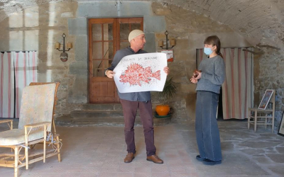 L’artista Guillem Crespí dona a l’OCB una obra amb què s’obsequiarà els guardonats amb els Premis 31 de Desembre