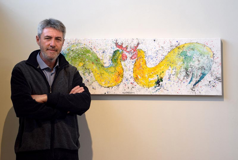 Cala Rajada inaugura la doble exposición de escultura y pintura del artista Guillem Crespí Alemany