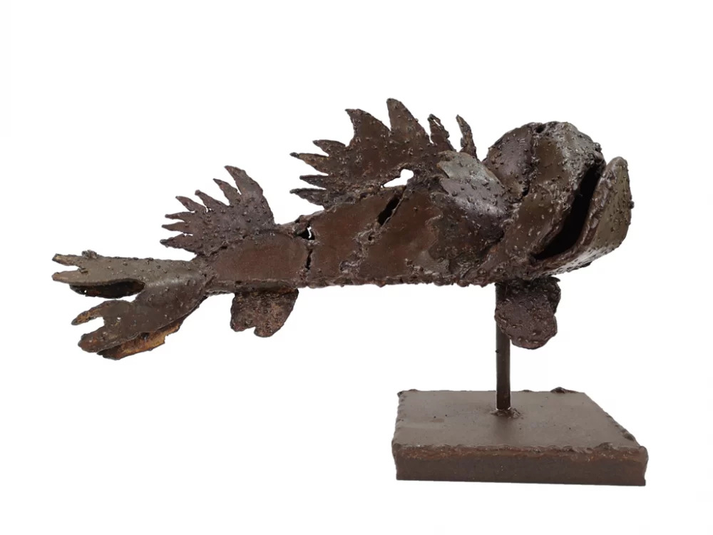 Escultura de un "Cap-roig" "Cabracho" en acero corten.