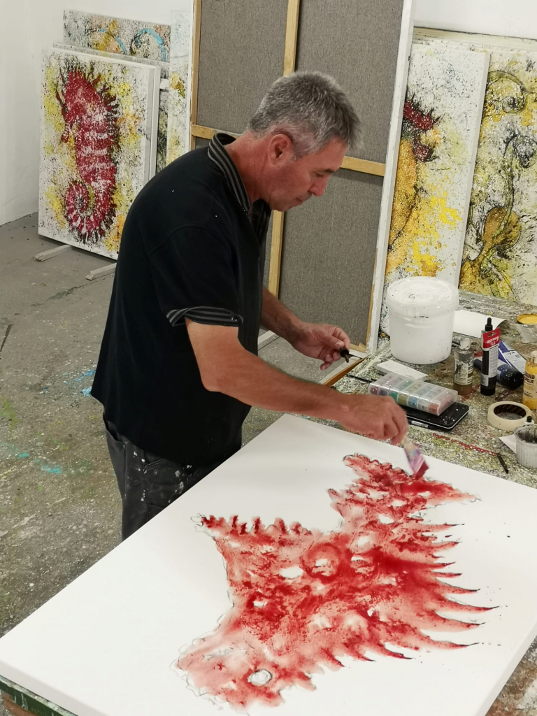 Del taller a l’obra: com pren forma una pintura de Crespí Alemany