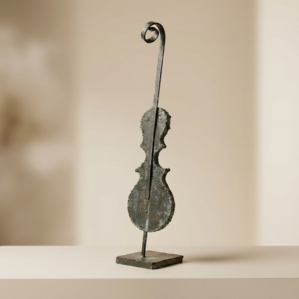 escultura violin patinado en bronce