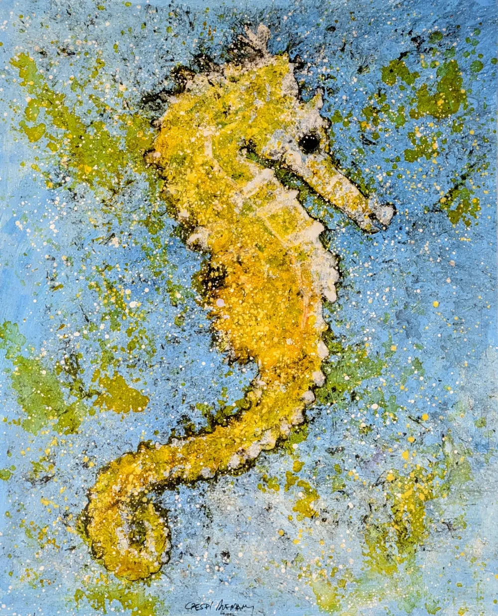 Caballito de mar amarillo pintado en fondo azul y verde.
