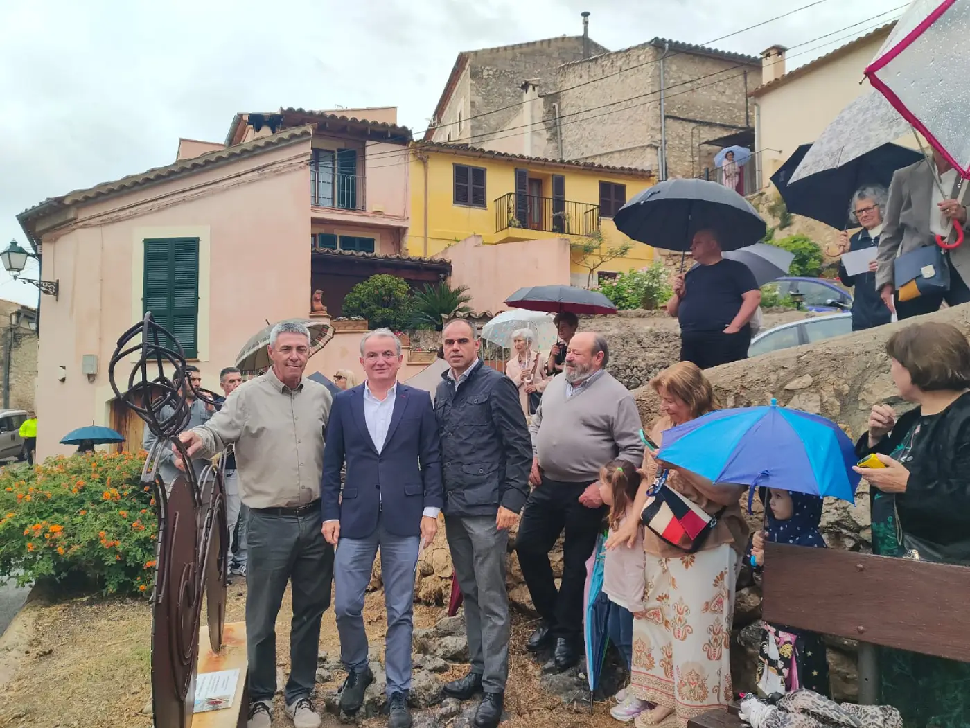 Inauguració de l’escultura pública Rodes de Memòria a Selva Mallorca